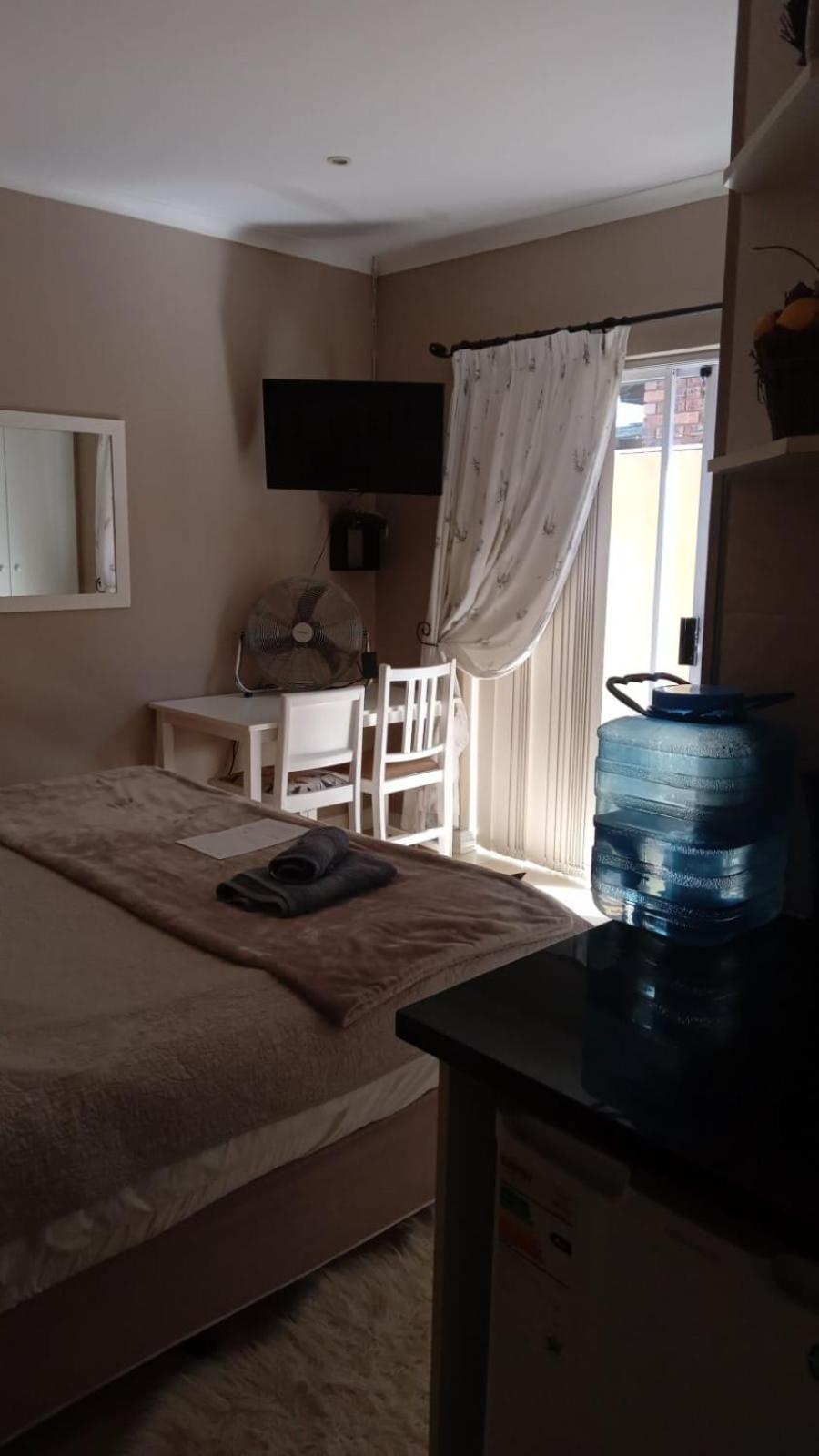 Toscana Cottage Port Elizabeth Room photo